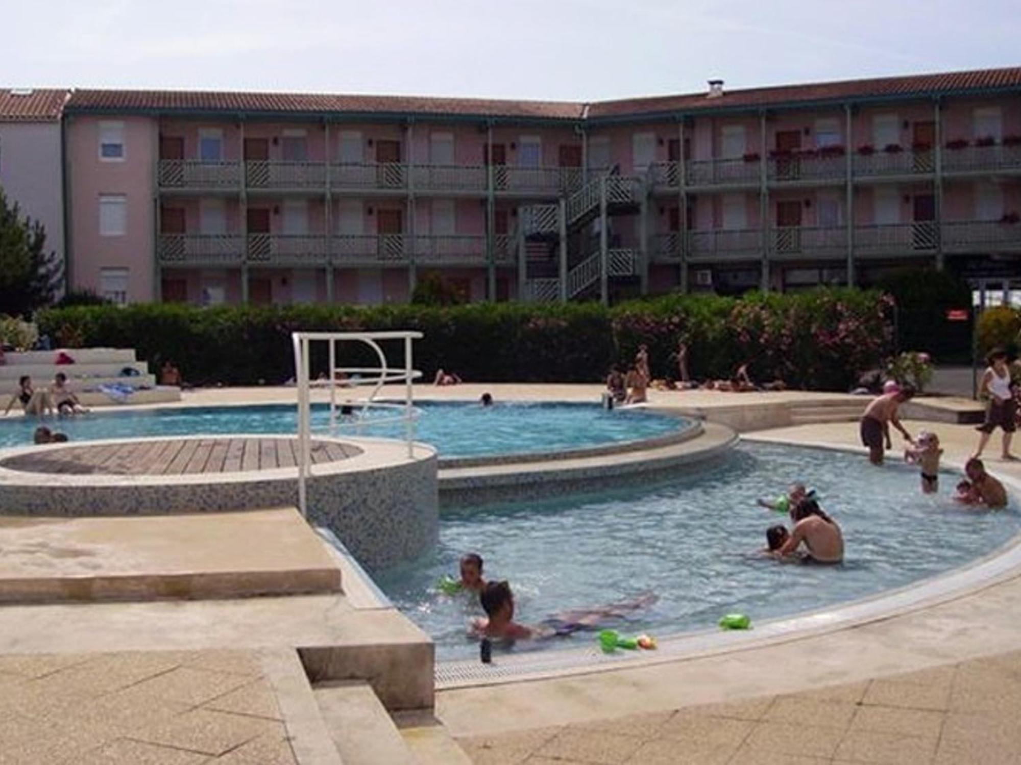 Appartement 4 Pers. Terrasse Clim, Piscine Collective - Fr-1-535-37 Châtelaillon-Plage Exterior photo